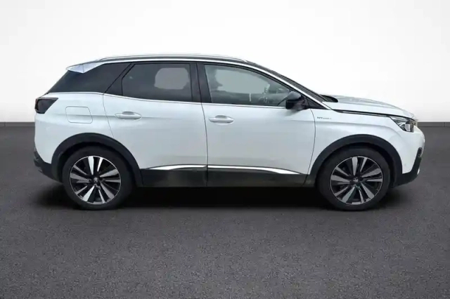 Peugeot 3008 hybrid4 300 e-eat8 — photo 61