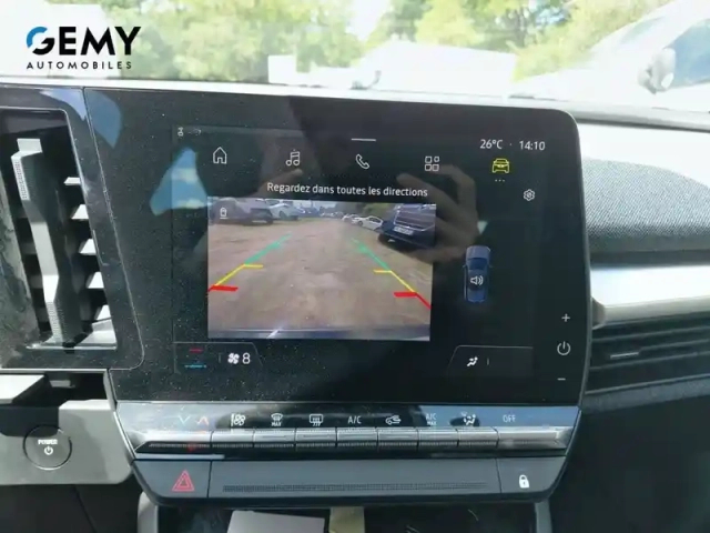 Renault Megane e-tech ev60 220 ch super charge — photo 31
