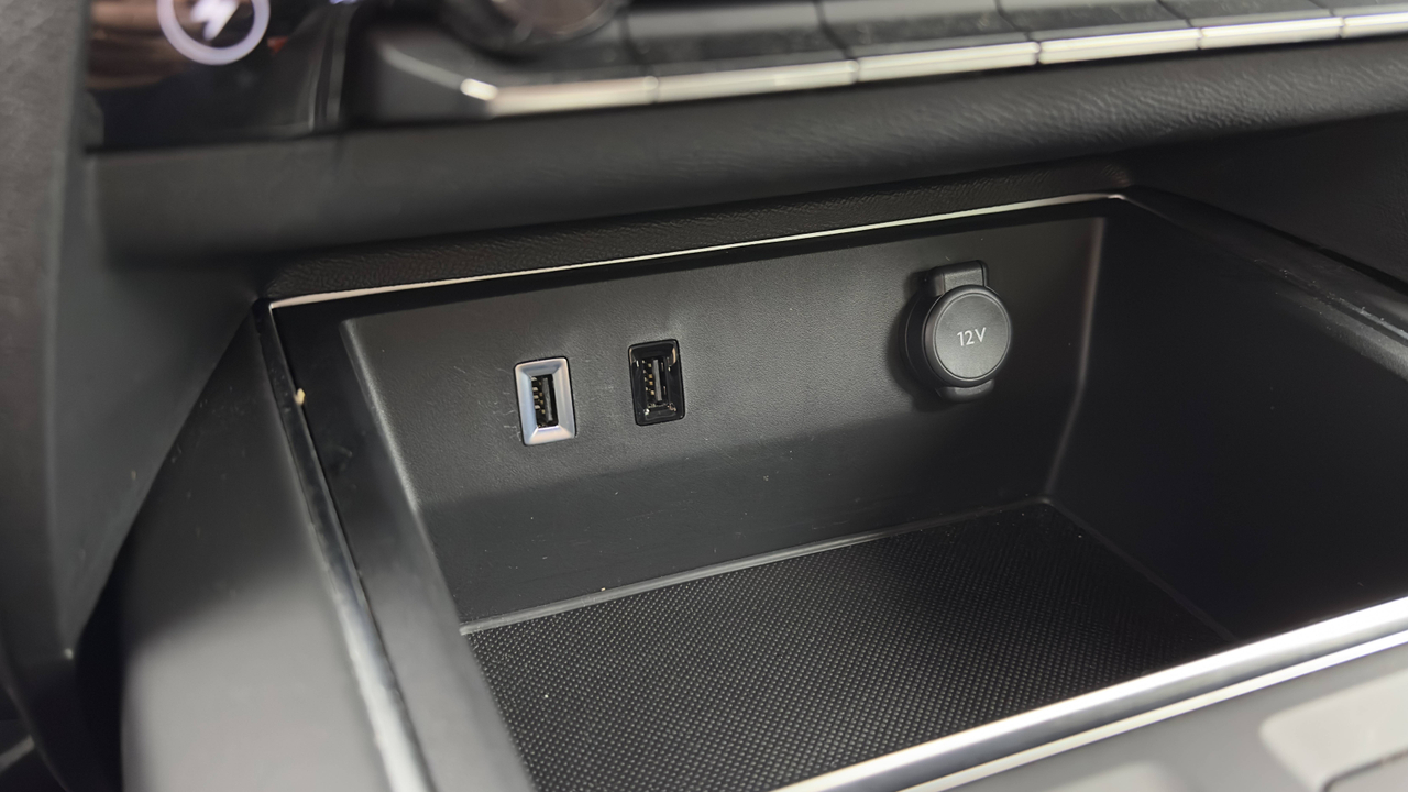 Citroen C5 Aircross Hybride Rechargeable 225 e-EAT8 — photo 13