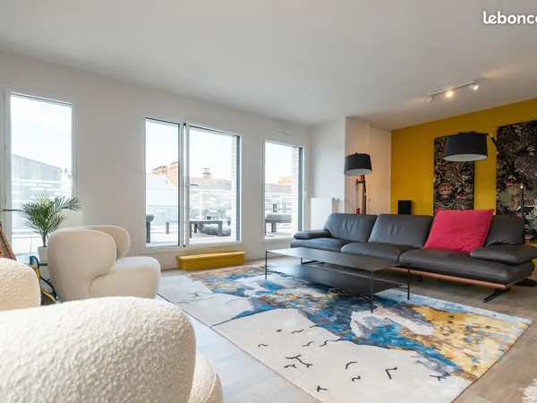 Triple exposition - 108 m2 - 50 m² de terrasses - Mail Mitterrand