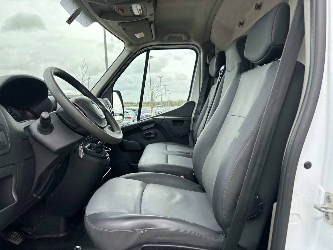 Renault Master fgn l2h2 3.3t 2.3 dci 110 e6 grand confort — photo 9