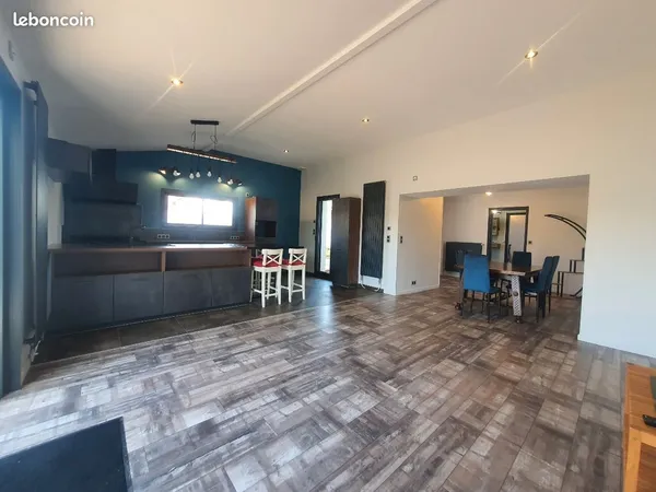 Maison de ville rénovée 117 m² - DPE B, terrasse & jardin 600 m² - Cazères