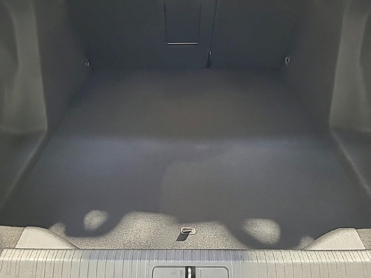 Citroën C4 X bluehdi 130 s&s eat8 shine pack — photo 14