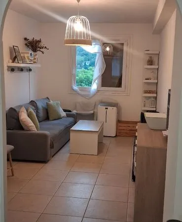 Ioue appartement /F3/ 2 chambres /530e