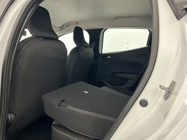 Renault Clio e-tech full hybrid 145 ch gsr2 — photo 36