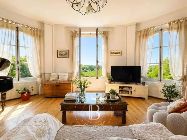 Appartement 5 pièces 135 m²