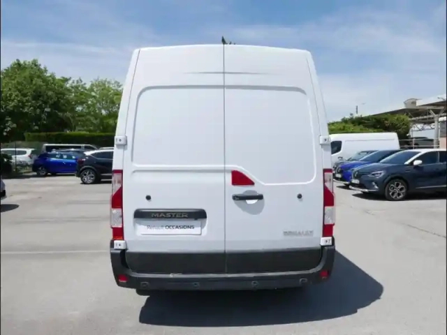 Renault Master fg f3500 l2h2 2.3 blue dci 135ch confort euro6 — photo 12