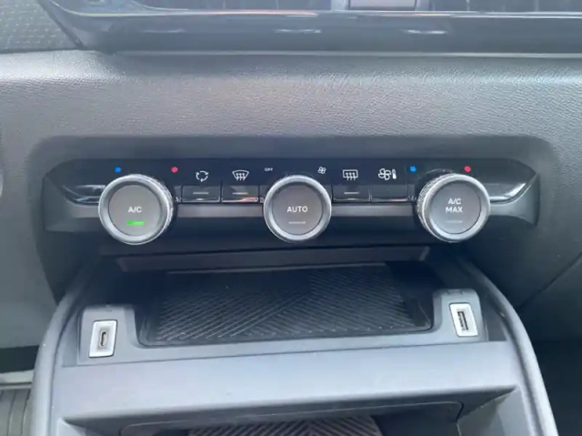 Citroën C4 bluehdi 130ch s&amp;s feel pack eat8 120g — photo 5