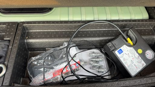Peugeot 308 1.6 PureTech 180 Hybrid EAT8 - Allure Pack – 2022 – 42191 km – Hybride rechargeable – Boîte Automatique — photo 42