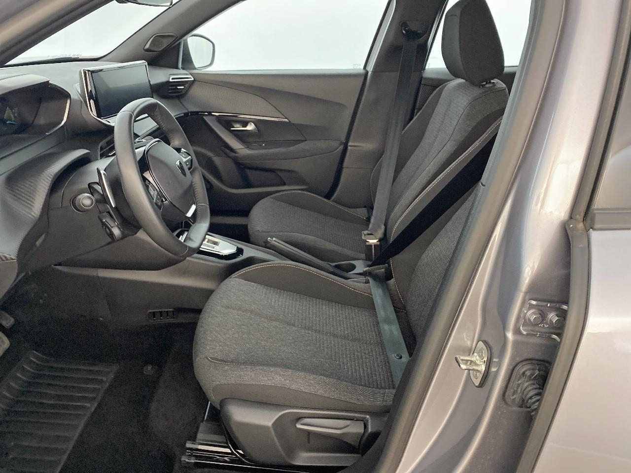 Peugeot 2008 hybrid 136 e-dcs6 style — photo 9