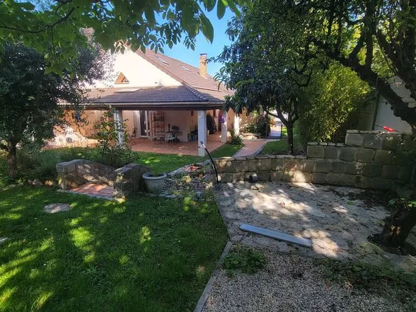 Maison 7 pièces 140 m²