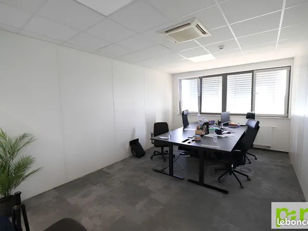 Bureau privatif à louer - Windhof, Luxembourg