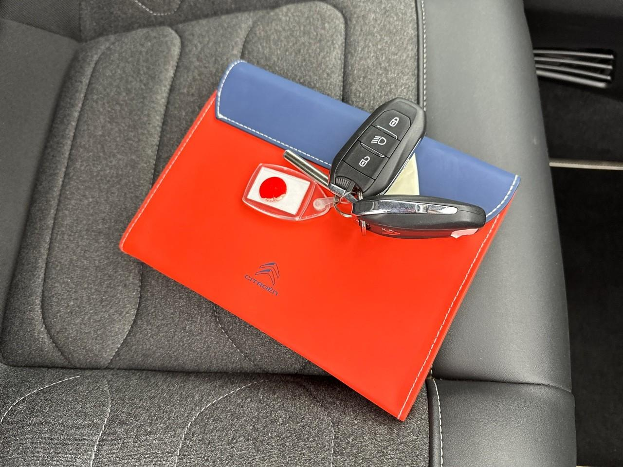 Citroën C3 puretech 110 s&s eat6 saint james — photo 30