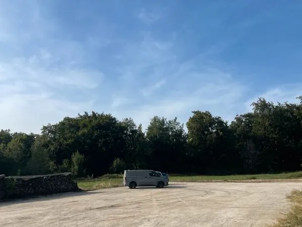 Plate-forme à louer pour véhicule