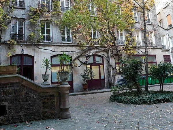 Bureaux 151 m²