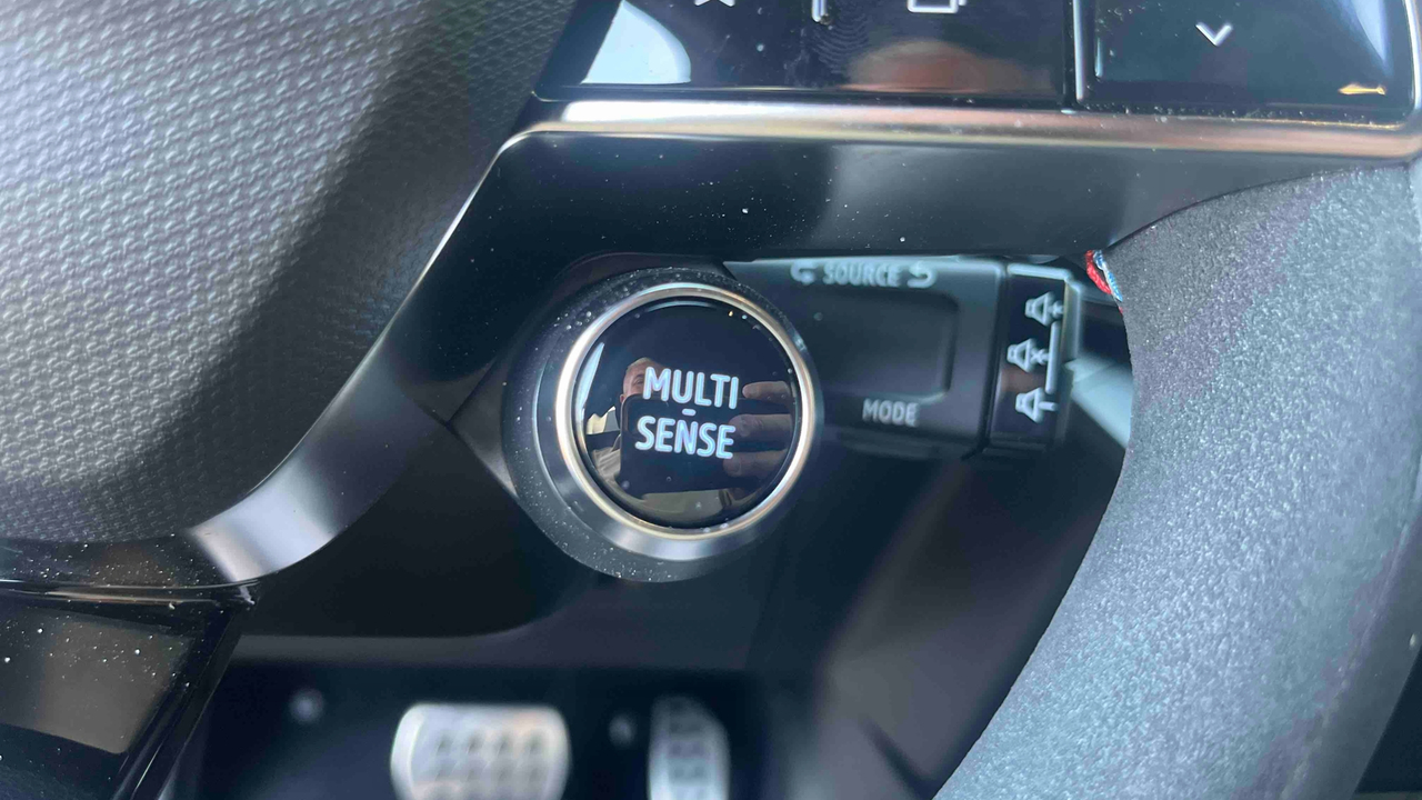 Renault Clio E-Tech full hybrid 160 ch — photo 19
