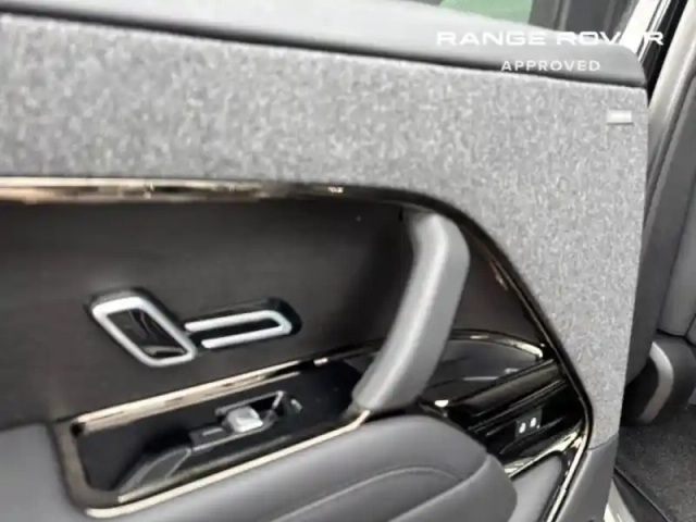 Land Rover Range Rover sport 3.0 p510e 510ch phev dynamic autobiography — photo 11