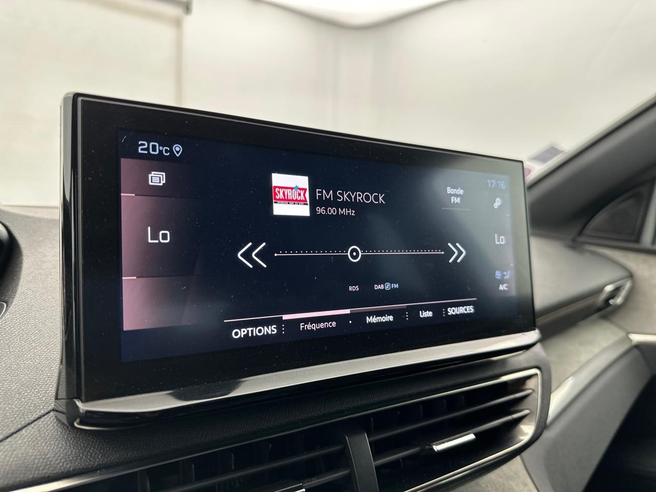 Peugeot 3008 puretech 130ch s&s eat8 gt — photo 23