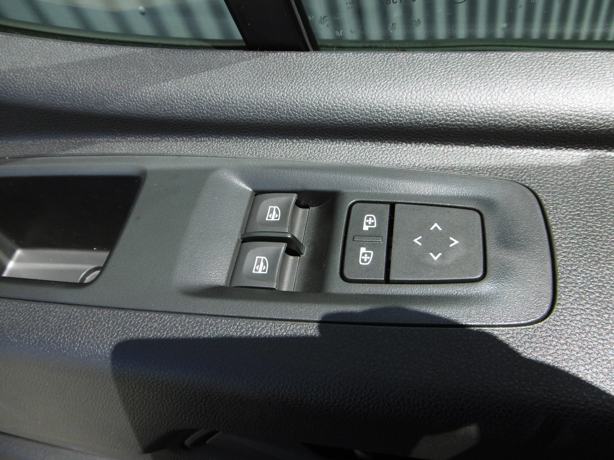 Renault MASTER FOURGON — photo 20