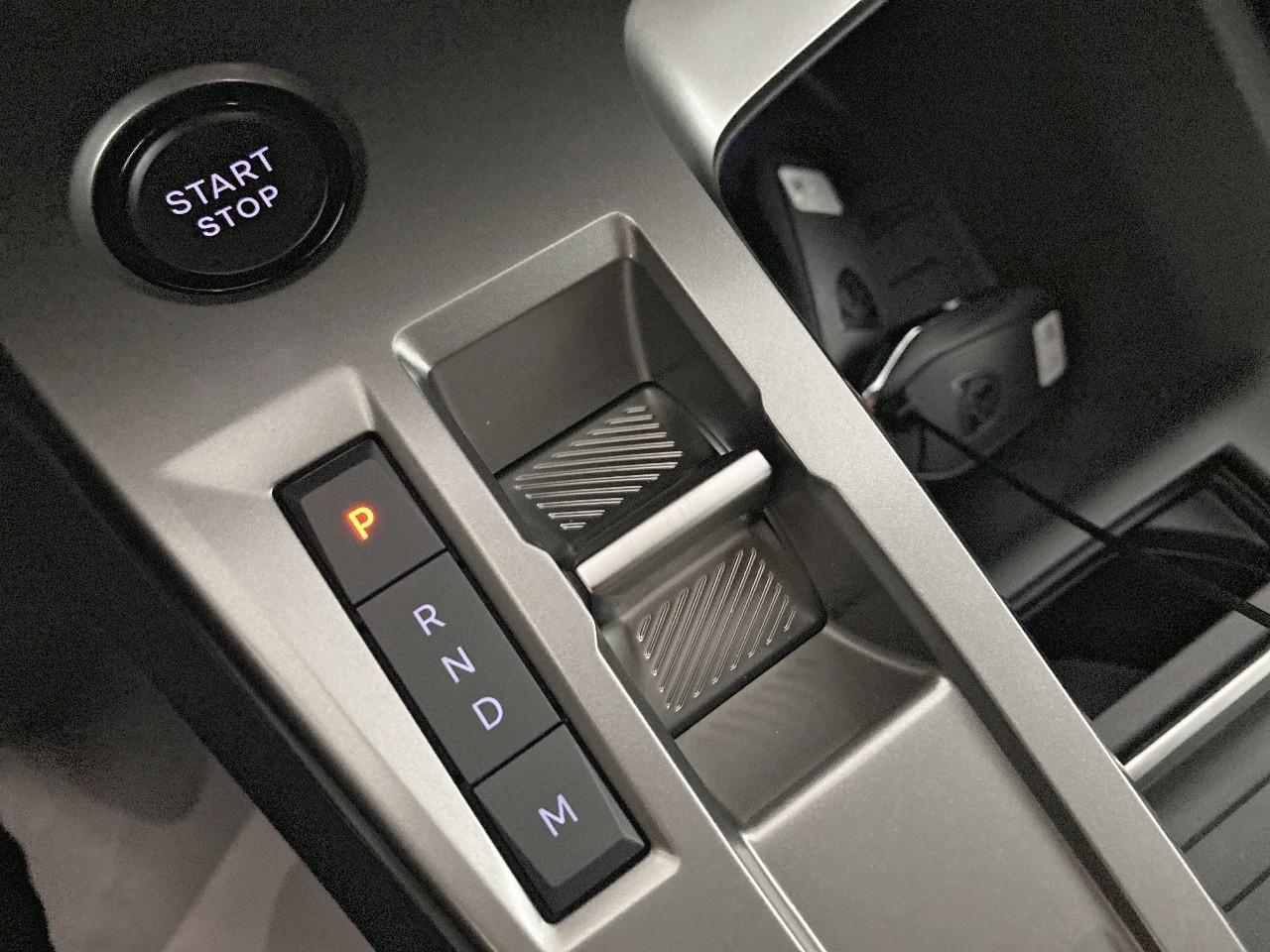 Peugeot 408 hybrid 145 e-dcs6 gt — photo 15