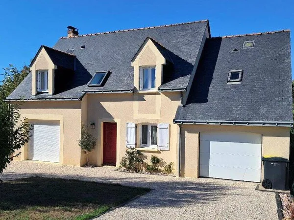 Maison 8 pièces 165 m²