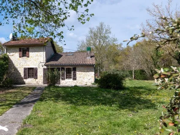 Maison 2 pièces 90 m²