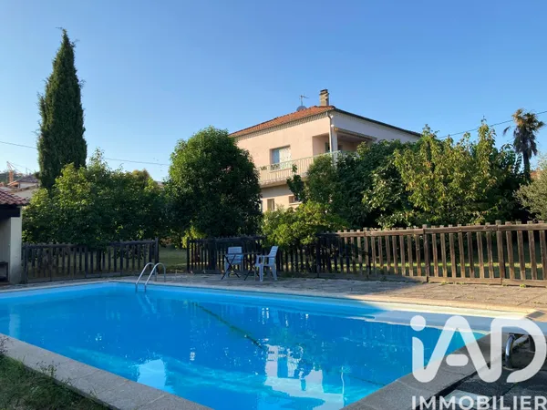 Maison 6 pièces 190 m²