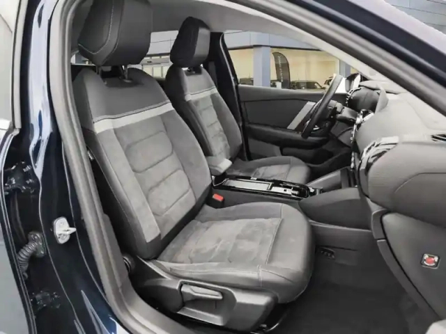 Citroën C4 hybride 136 e-dcs6 — photo 14