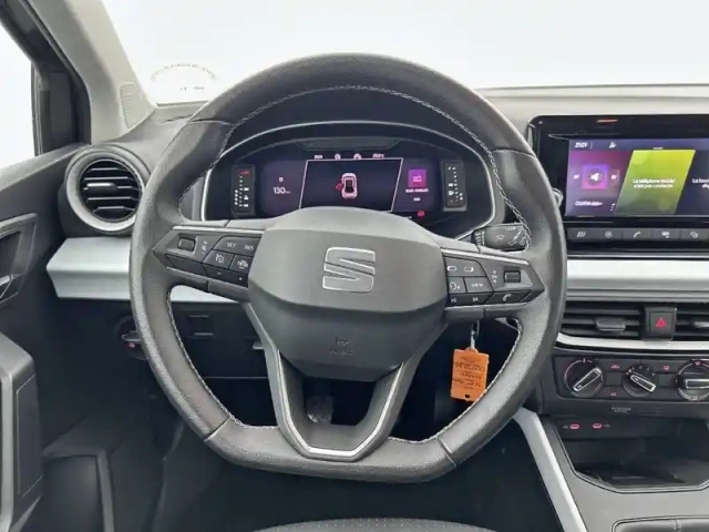 Seat Arona 1.0 tsi 95 ch start/stop bvm5 — photo 9