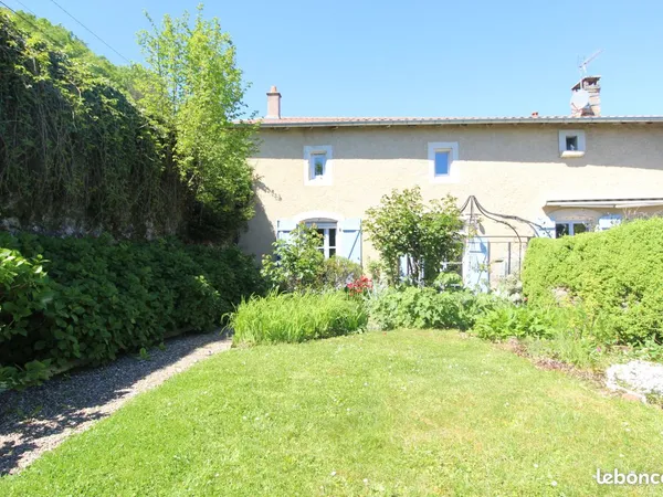 Maison 7 pièces 220 m²
