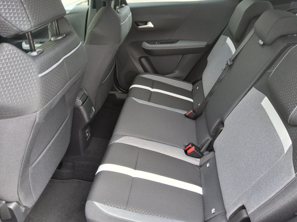 Opel FRONTERA — photo 12