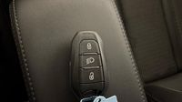 Peugeot 2008 1.2 PureTech 130ch S&S GT EAT8 — photo 16
