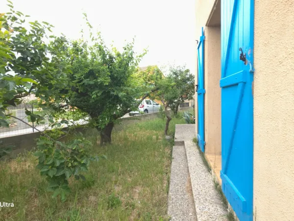 Rare ! Grande villa avec jardin arboré au calme à Coursan 175 m2 environ