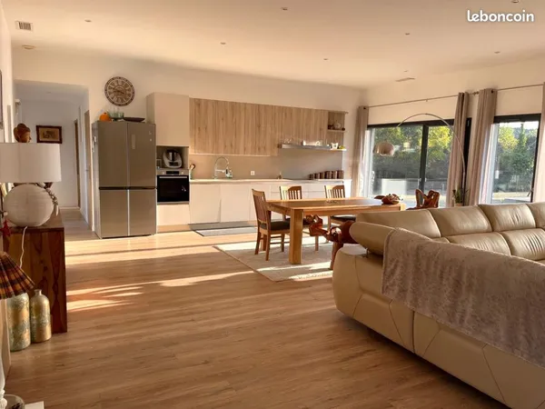 Villa 5 pièces 182 m²