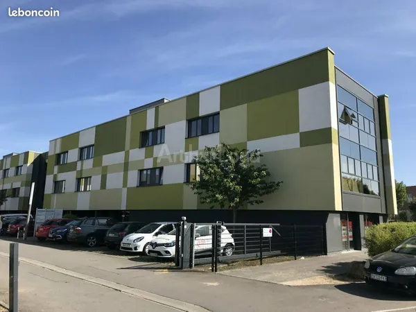 Bureaux 132 m²