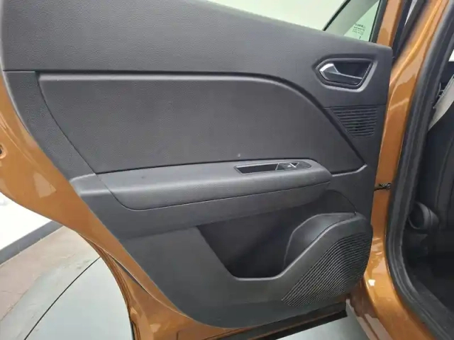 Renault Captur tce 90 - 21 — photo 24