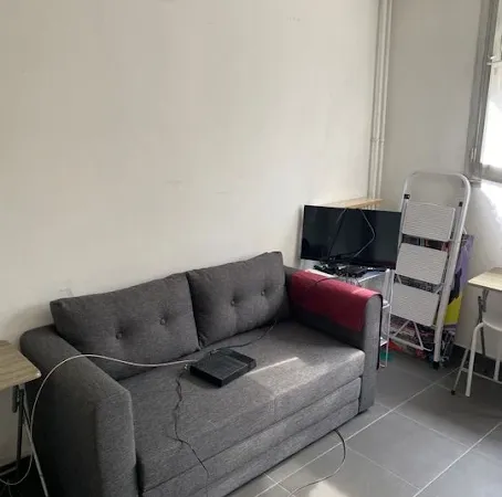 Studio 1 pièce 17 m²