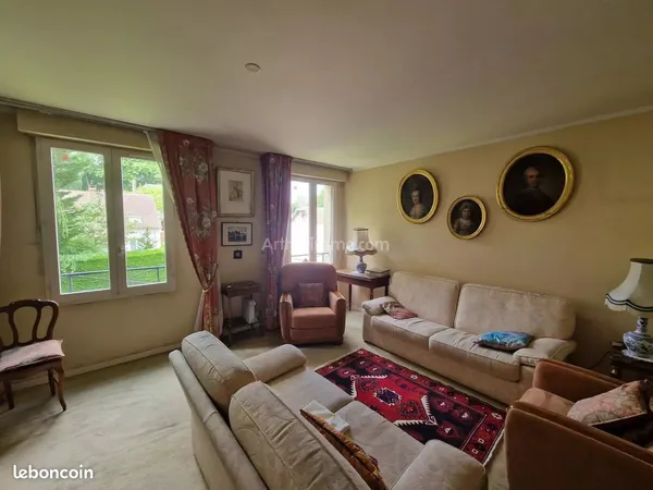 Appartement 5 pièces 180 m²