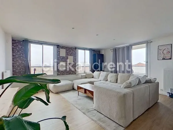 Superbe T3 lumineux de 66 m² en étage élevé avec balcon, cave et parking couvert