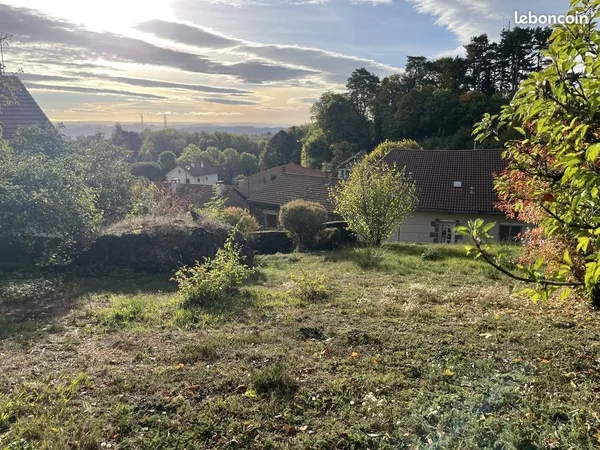 Terrain 681 m² Orcines