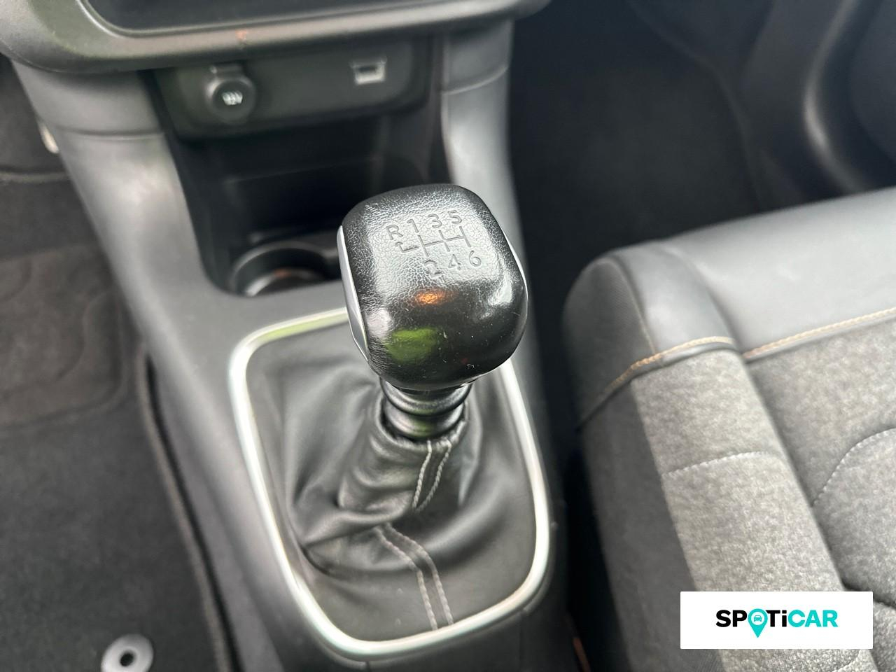 Citroën C3 1.2 puretech 110ch s&s shine pack 121-122g — photo 14