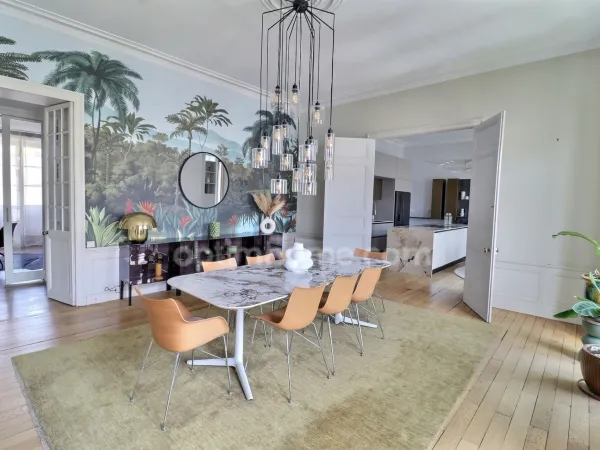 Appartement de Grand Standing 250 m² à Nantes (Centre-ville)