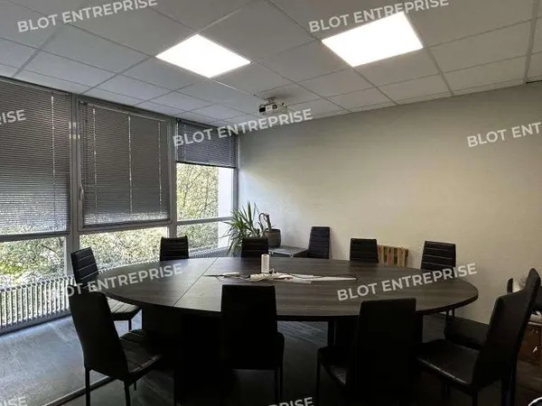 A vendre bureaux 168m² accès PMR à Rennes