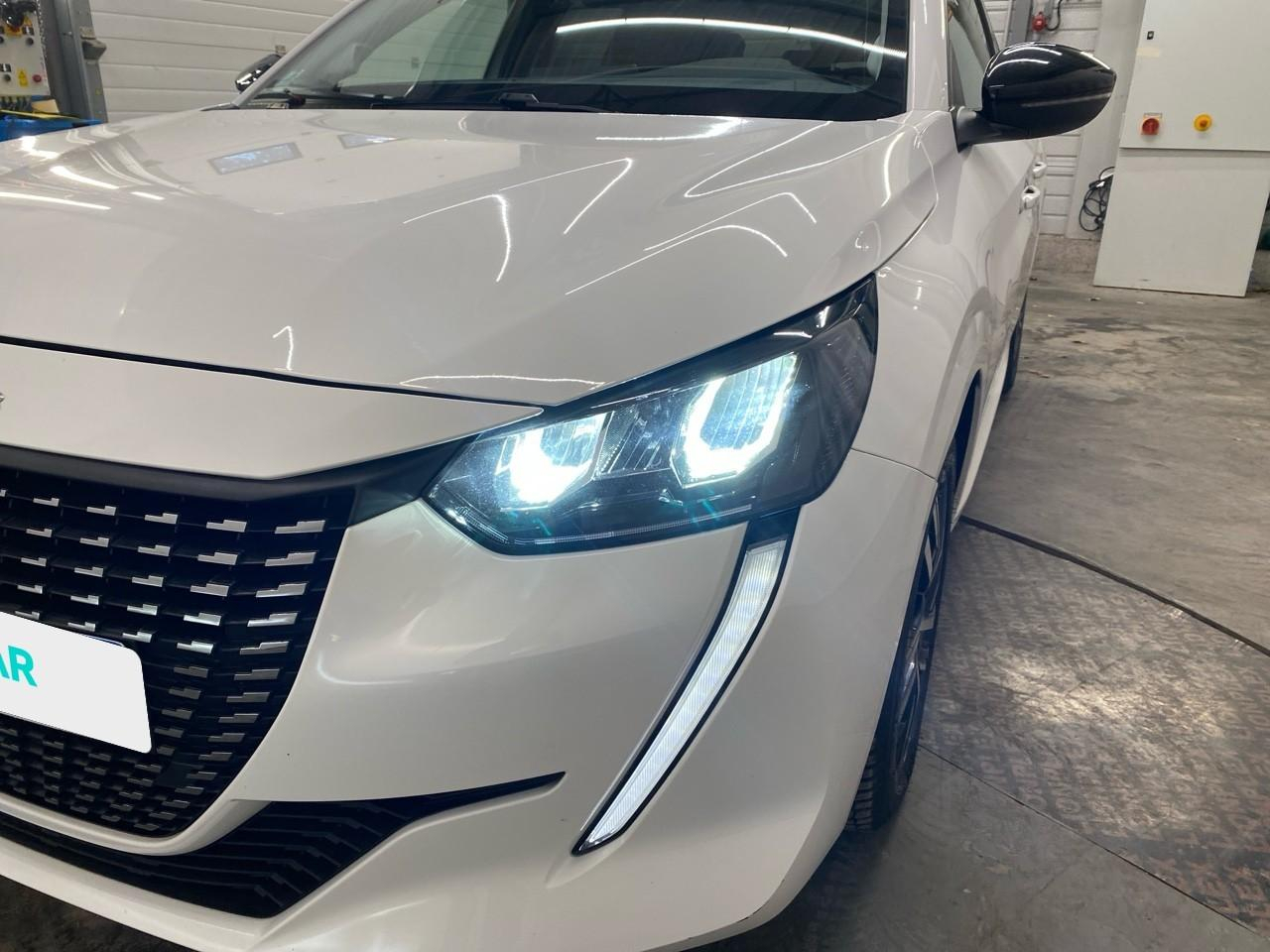 Peugeot 208 puretech 100 s&s eat8 allure — photo 29