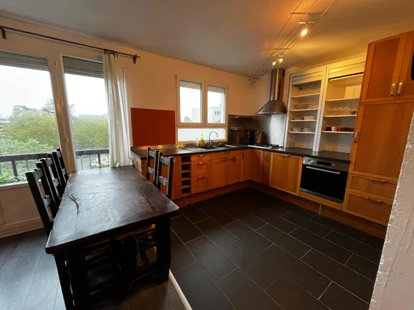 Loue appartement 66m²