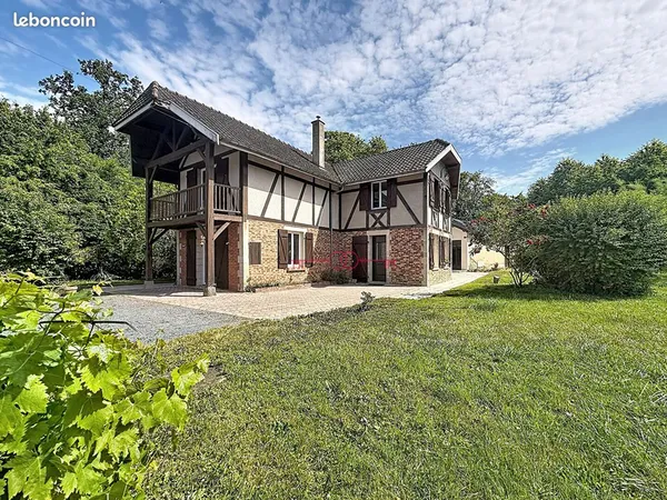 Propriété 8 pièces 165 m²