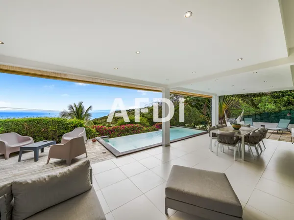 Villa d'architecte, vue mer panoramique, 4 chambres, piscine ?