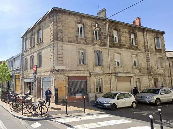 A Vendre Local Commercial Loue - Secteur Bordeaux Victoire - Capucins