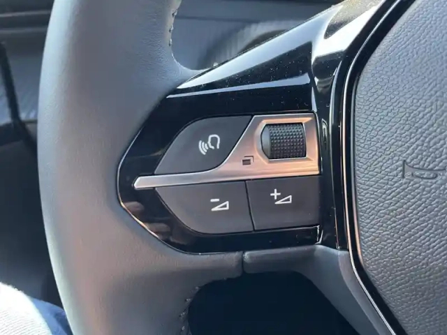 Peugeot 2008 100 s&amp;s bvm6 — photo 57