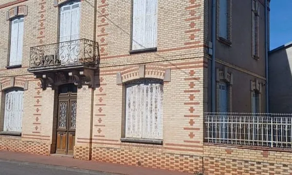 Maison 7 pièces 216 m²
